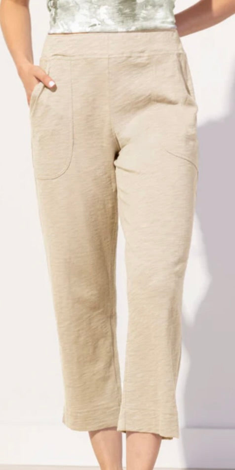 Pocket Capri Pant